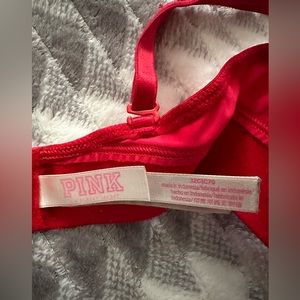 Pink bra, color red size 32c